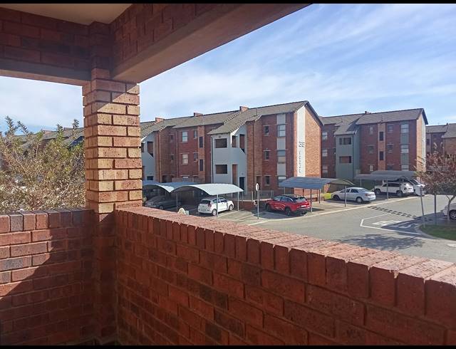 2 BEDROOM TOWNHOUSE FOR SALE IN KIBLER PARK